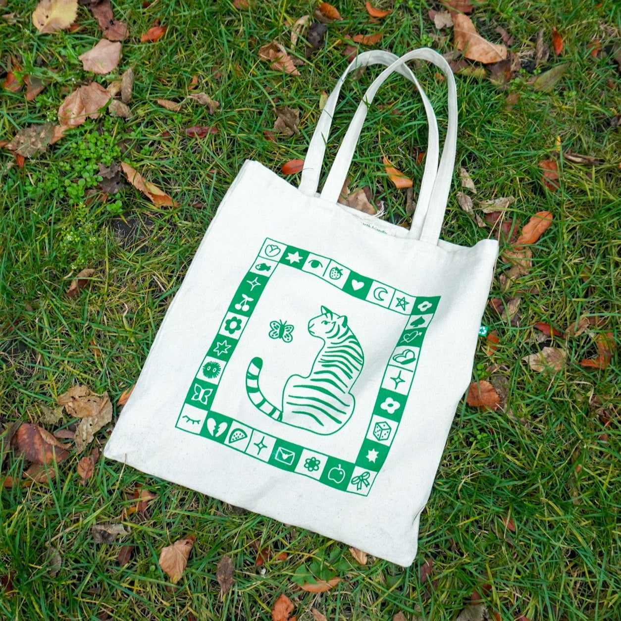 Tiger recycled tote bag